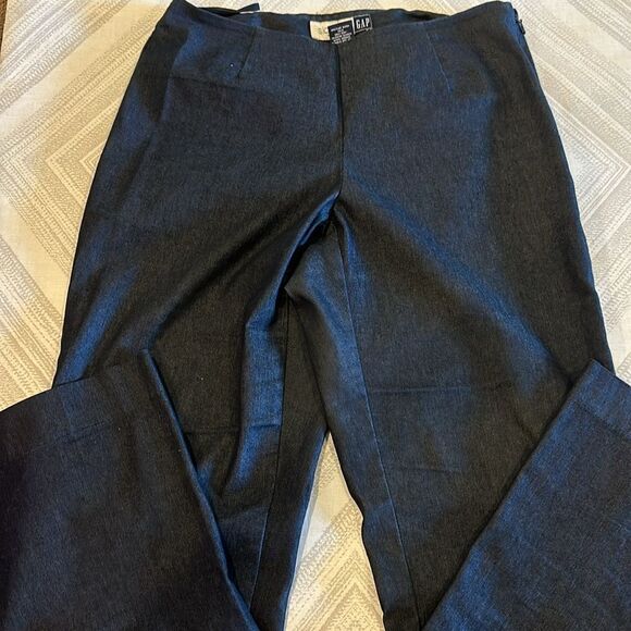 GAP Women’s Dark Wash Side Zipper Cropped Pants - Picture 2 of 8